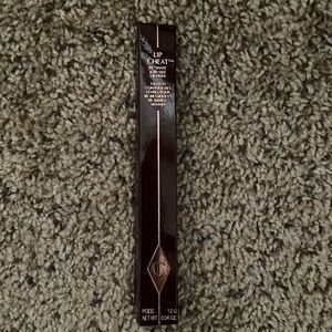 Charlotte tilbury lip cheat iconic nude lip liner